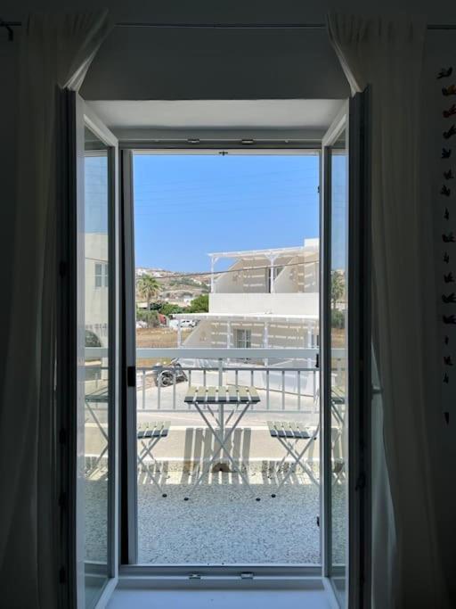 Cozy, Spacious, Newly Renovated Flat In Adamas Eksteriør bilde